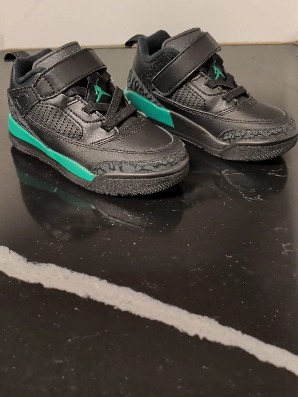 Nike stylish black